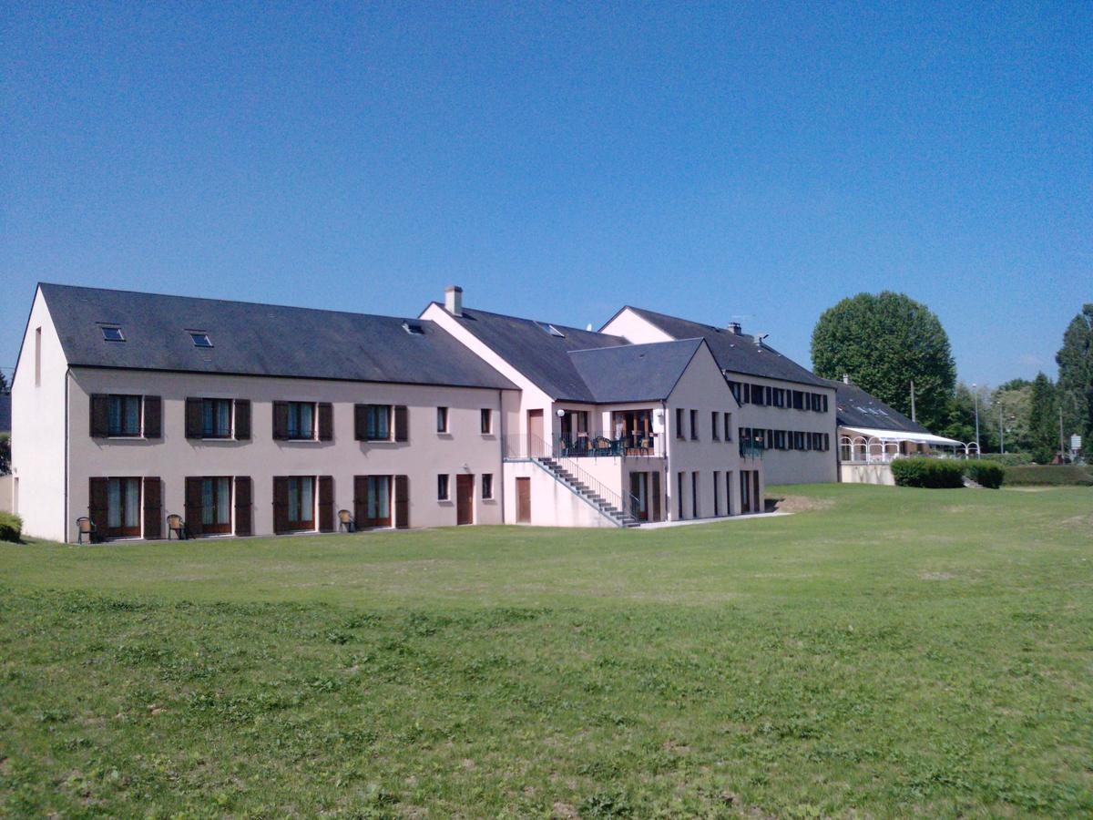 Logis Hotel Restaurant De L'Abbaye Ferrieres-en-Gatinais Exteriör bild